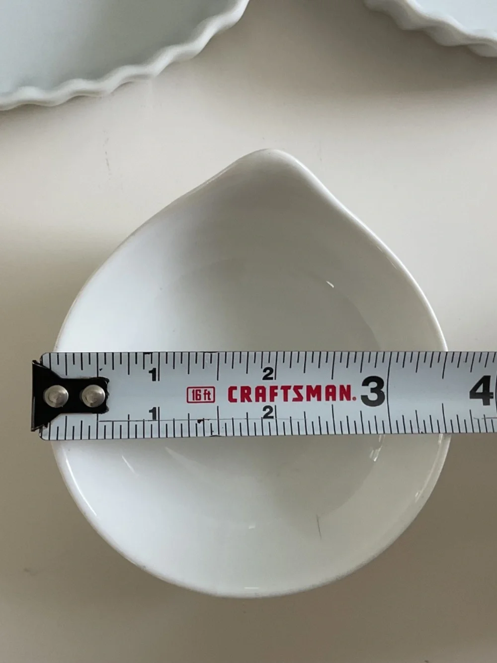 Set of 4 Crate & Barrel Oval Crème Brûlée Dishes & 1 Mini Round Grip Dish